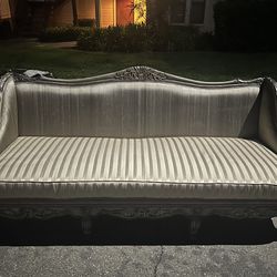8ft Sofa/couch 