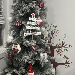 6.5 Ft. Flocked urn  Pre Lit Xmas Tree With Ornaments 