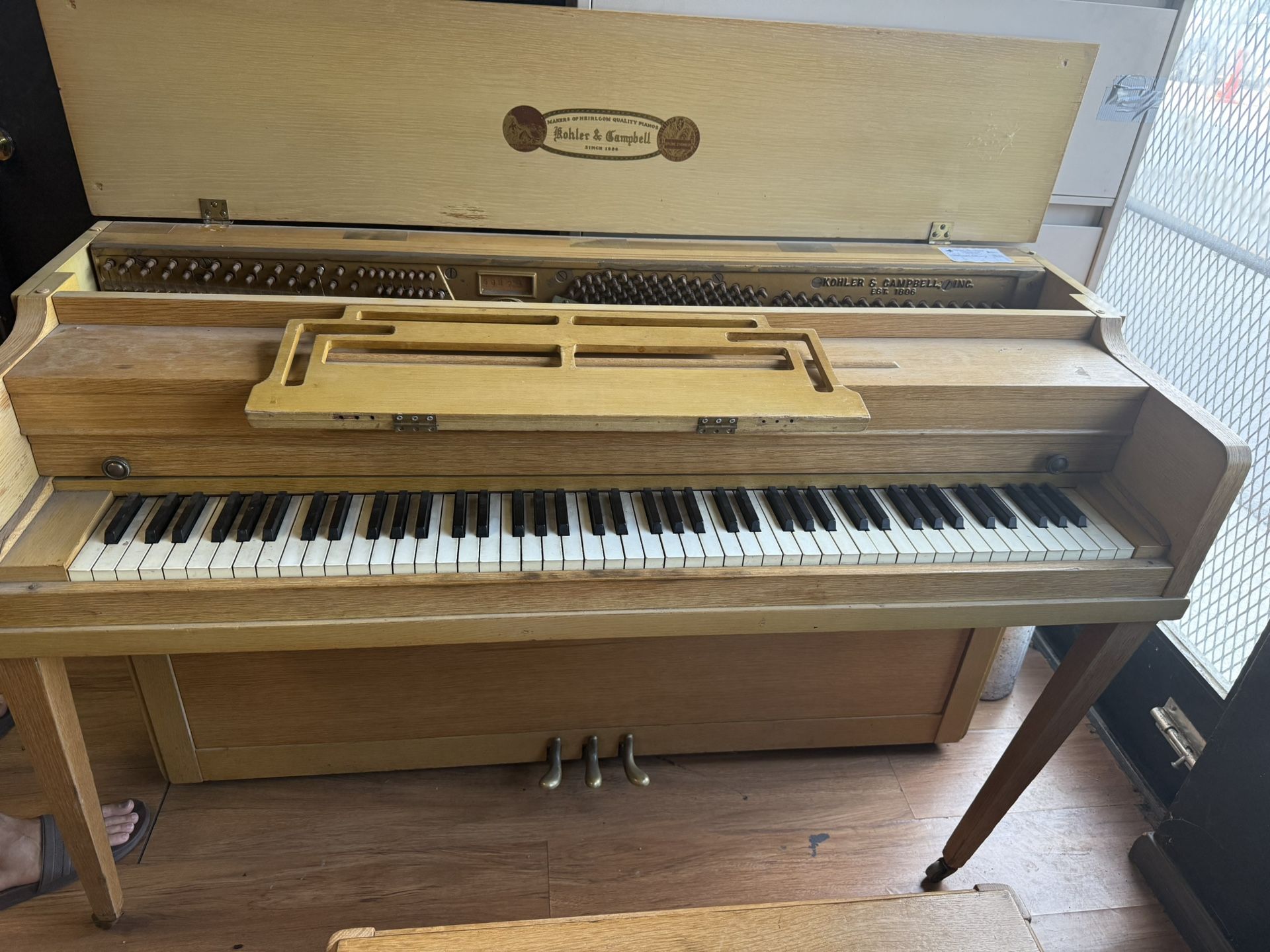 Kohler & Campbell Spinet Piano – Excellent Condition – $600 OBO