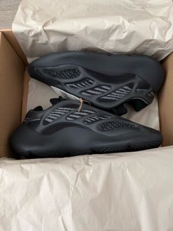 Adidas Yeezy 700 V3 Dark Glow Size 6.5 Men