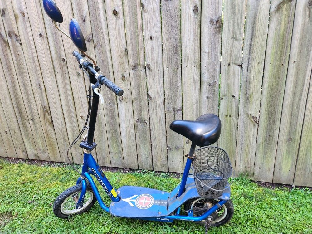 Schwinn S350 ELECTRIC SCOOTER W/BASKET