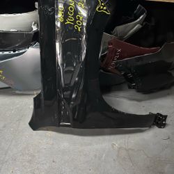 Gmc Yucon  21-23 Fender Rh. Oem