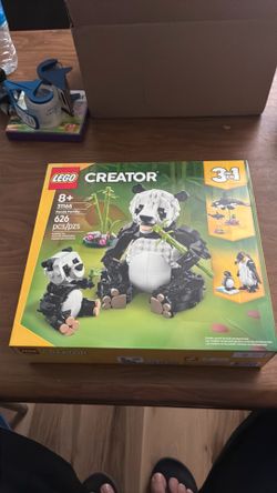 LEGO Creator 3 in 1 Wild Animals Panda Family Building Set 31165