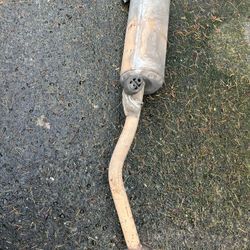 2010-2015 Toyota Prius muffler