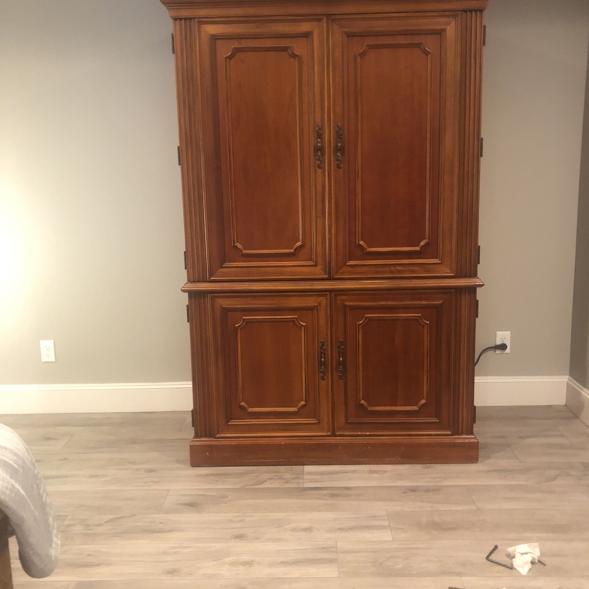 Computer Desk Armoire