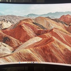 Samsung G7 32 Inch Curved Monitor 