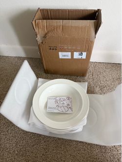 DOWAN Soup and Pasta Bowls Set of 4, White Porcelain Wide Rim Salad Plates, 20 Ounces, Microwave & Dishwasher Safe