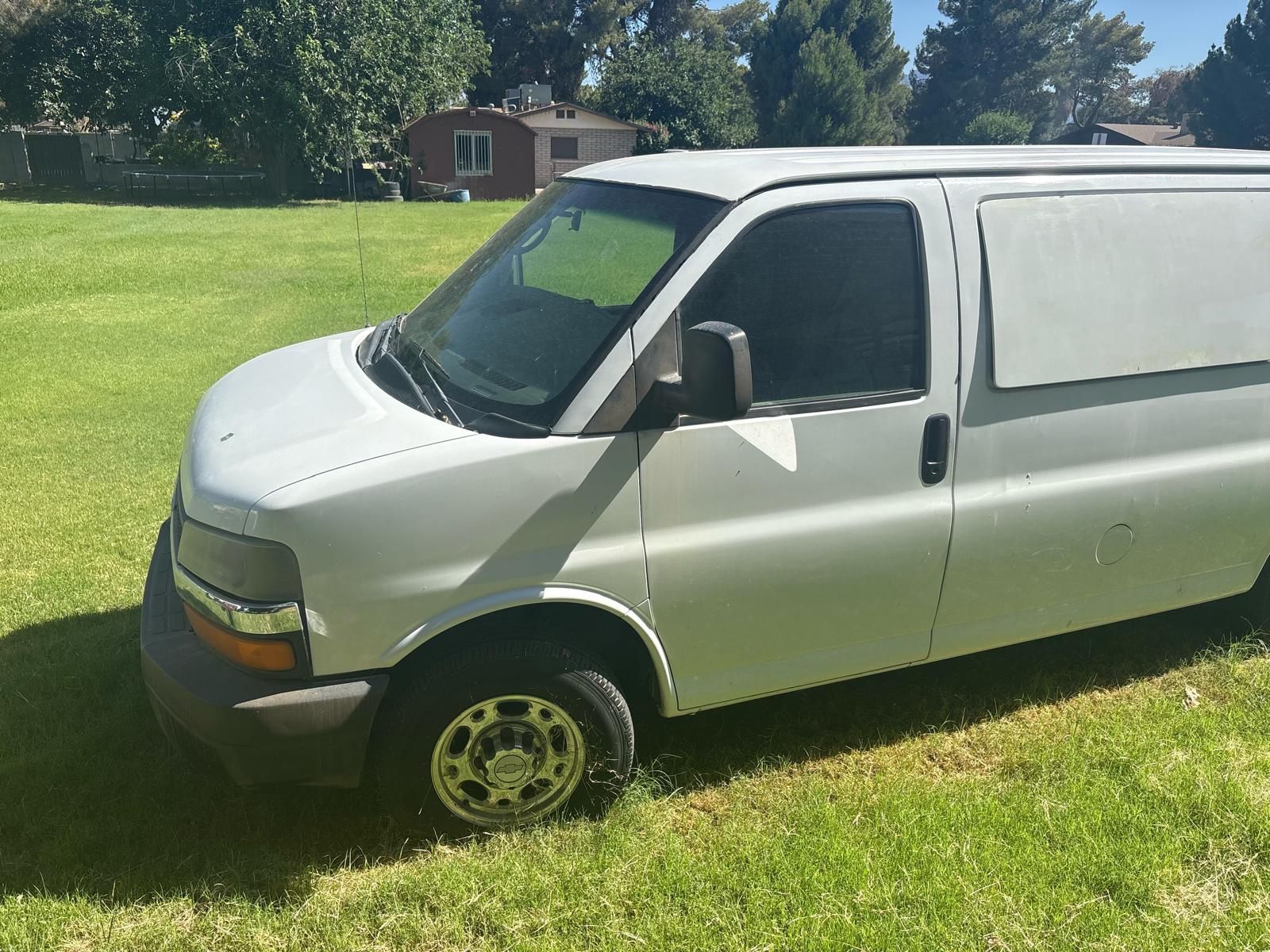 Chevy Express 250 ,2007 177 Miles