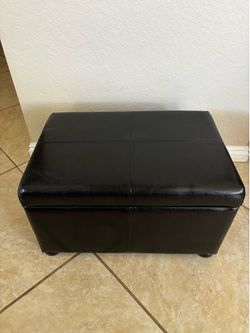 Storage ottoman