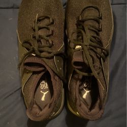 Black Puma Shoes