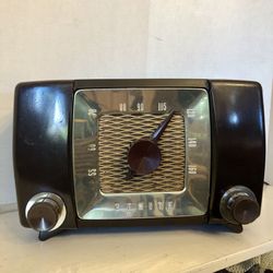 Vintage Zenith Long Distance Tube Radio H615Z for Sale in Franklin