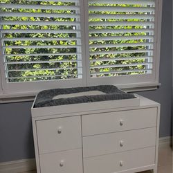 Crate & Barrel White 6-Drawer Dresser + Changing Table Topper | Nursery