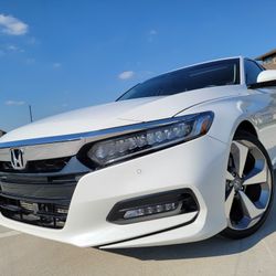 2018 HONDA ACCORD TOURING 
