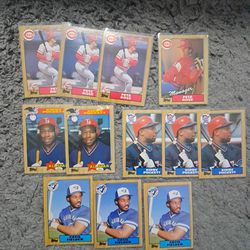 Lot of 12 baseball cards. Thumbnail