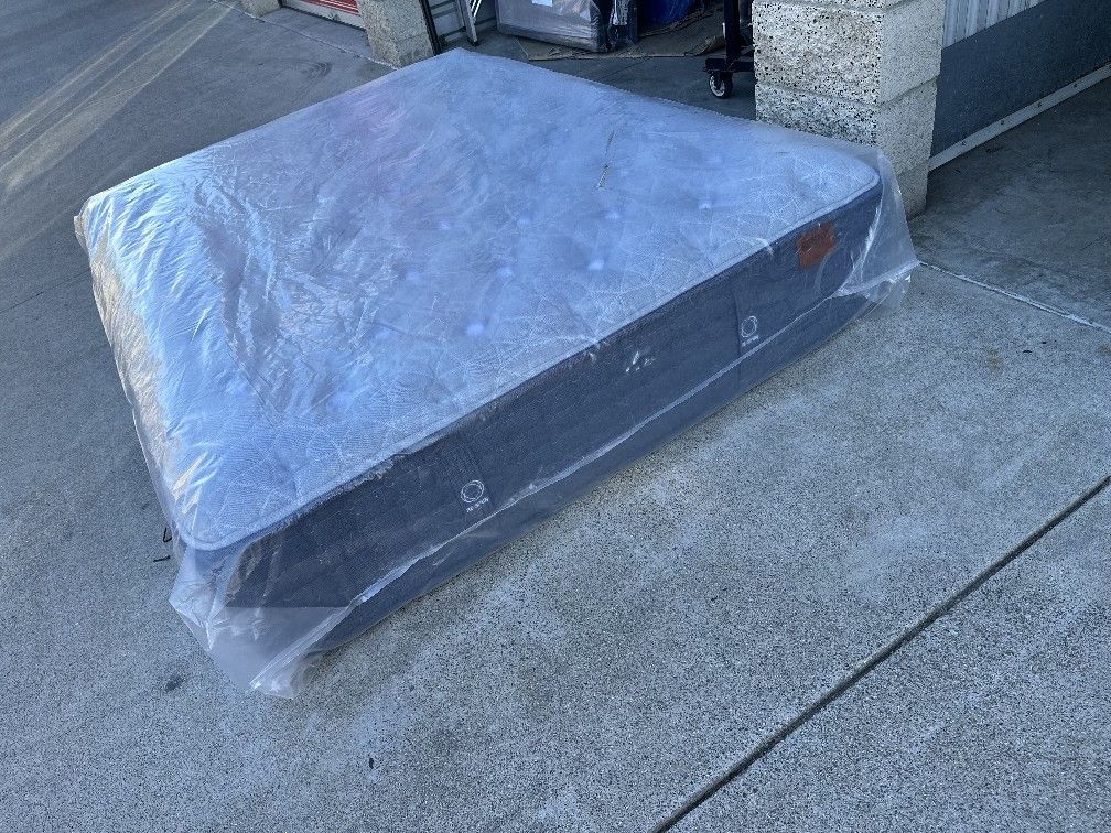 King Koil Otto Queen Size Mattress