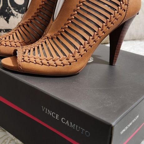 Vince camuto acha bootie sale