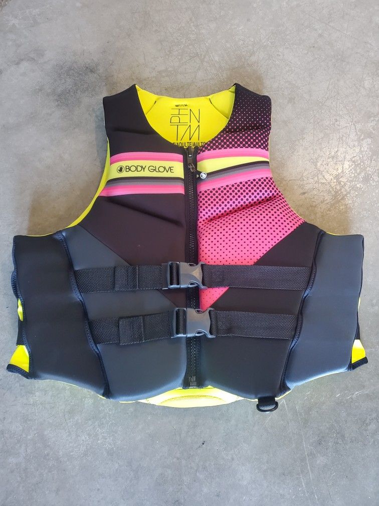 Women's Body Glove Life Jacket (XXL)
