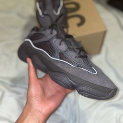 Yeezy 500 “utility Black Size 10.5 Worn 1x Trades only ! 