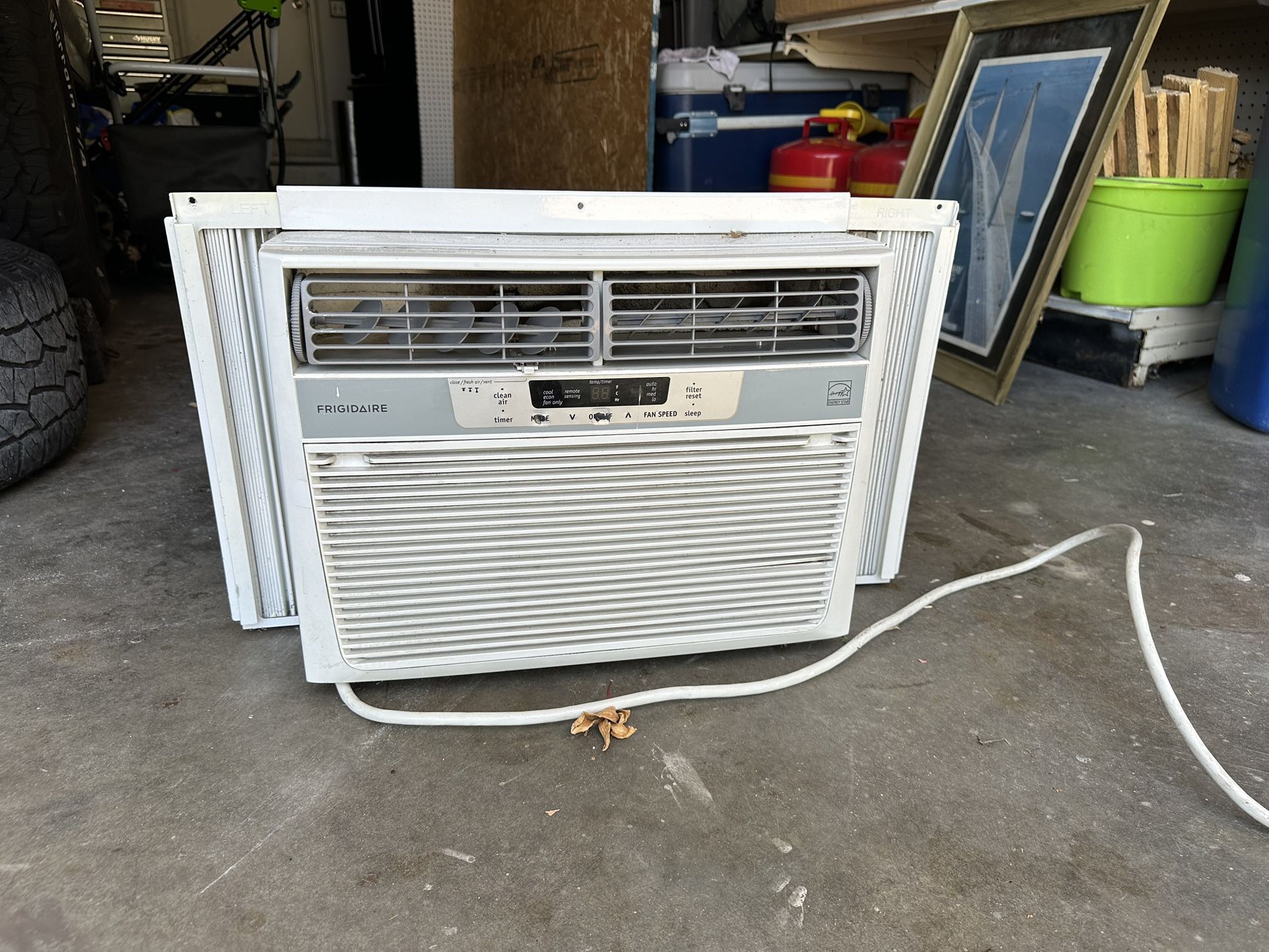 10,000 BTU Window Air conditioning Unit