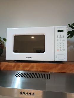 COMFEE' Countertop Microwave Oven 0.7 Cu.Ft, 700W