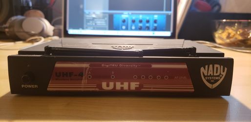 UHF Wireless Guitar System