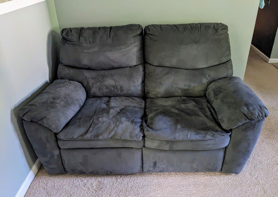 Reclining Couch/Loveseat 