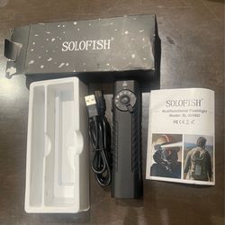 Rechargeable flashlight