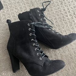 Black Ankle Bootie Women’s Size 7