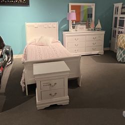 Twin Bed Frame, Dresser, Mirror And Nightstand 