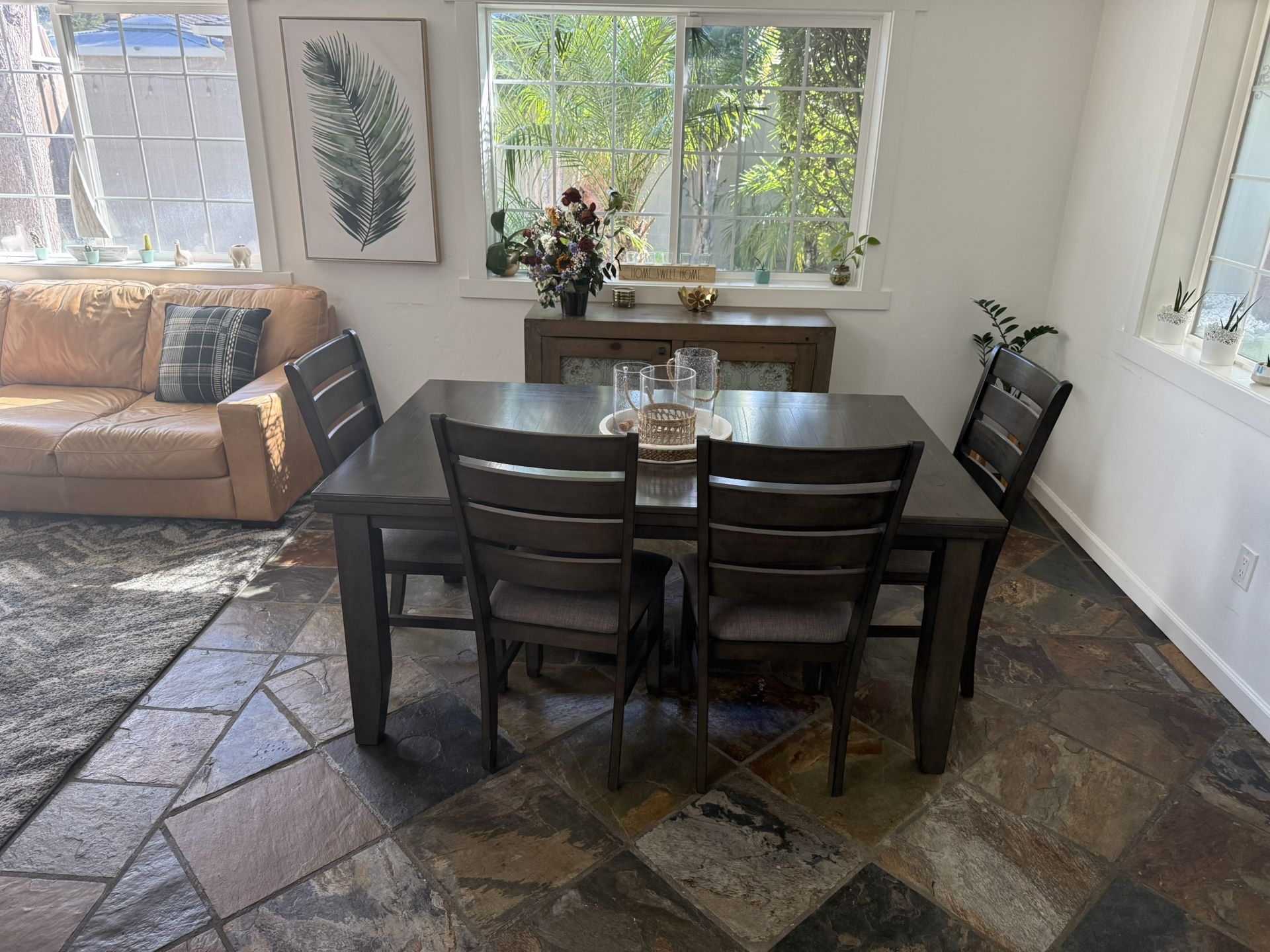 Dining Table Set – 6 Seats – from Living Spaces - Great Condition