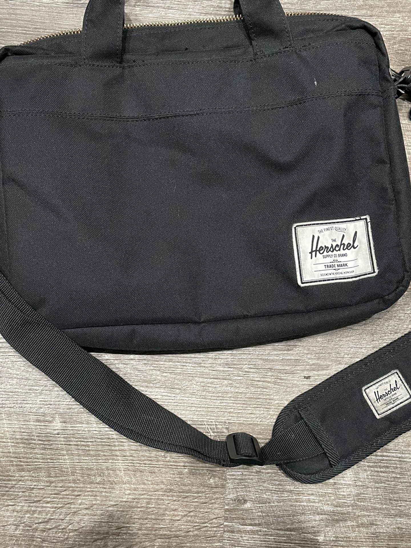 Herschel Messenger Bag