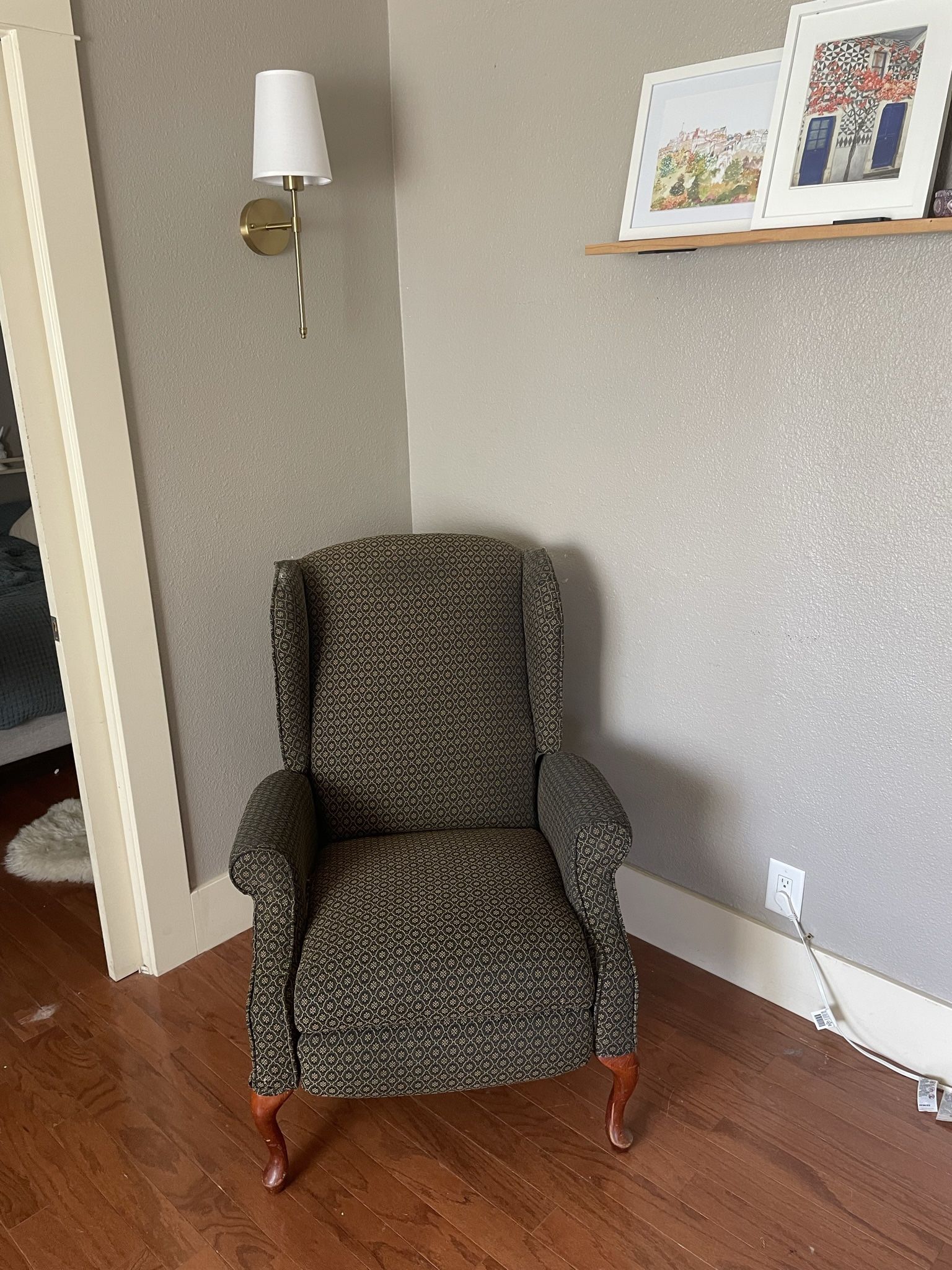 Vintage Recliner 