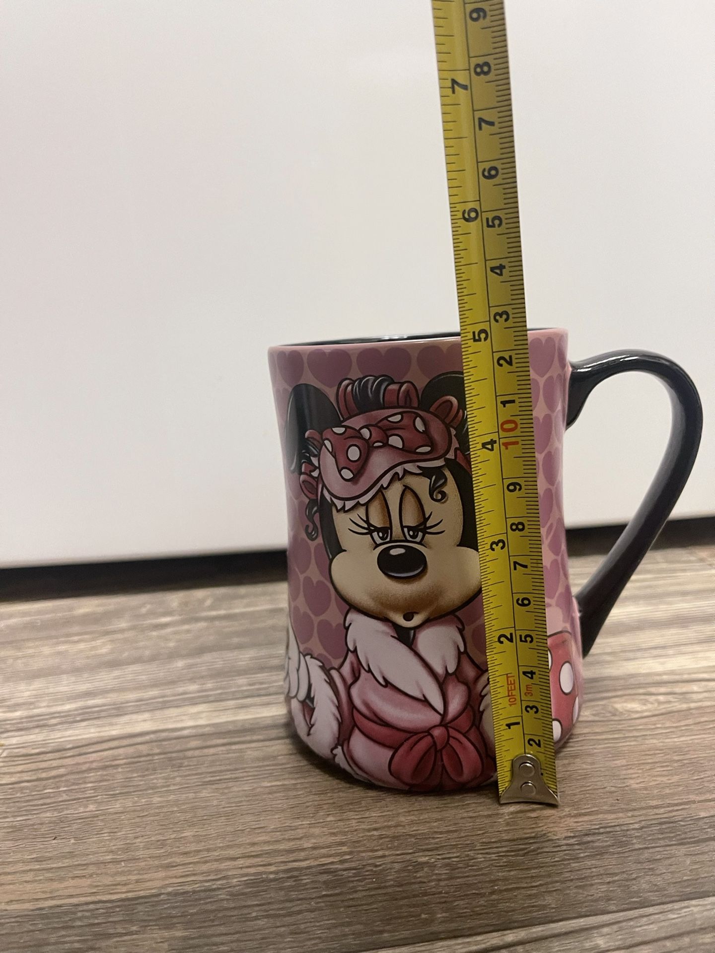 Disney Parks Minnie Mouse Coffee Mug 28 oz Mornings Aren't Pretty XL Never  used