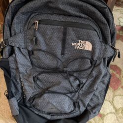 EUC The North Face Borealis Backpack in Black & Rose Gold
