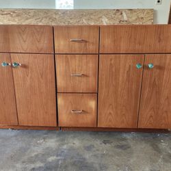 Bathroom Vanity Golden Maple 64 1/2 “ Long 34 1/2 “ High Or Can Be Separate 26”,381/2”