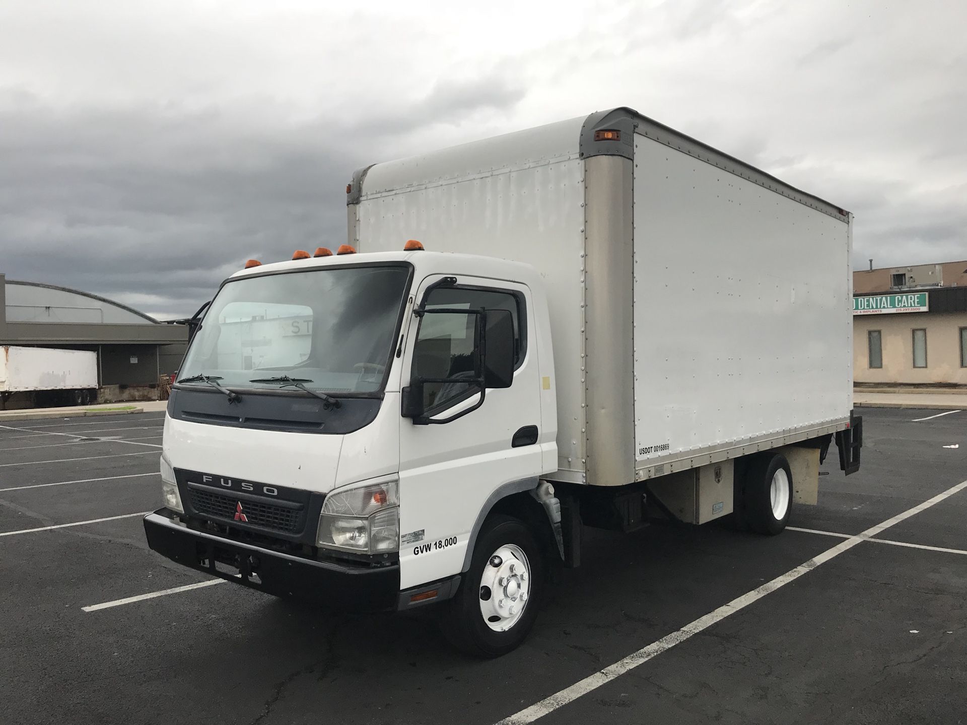 2007 Mitsubishi Fuso FE180 16ft Box Truck