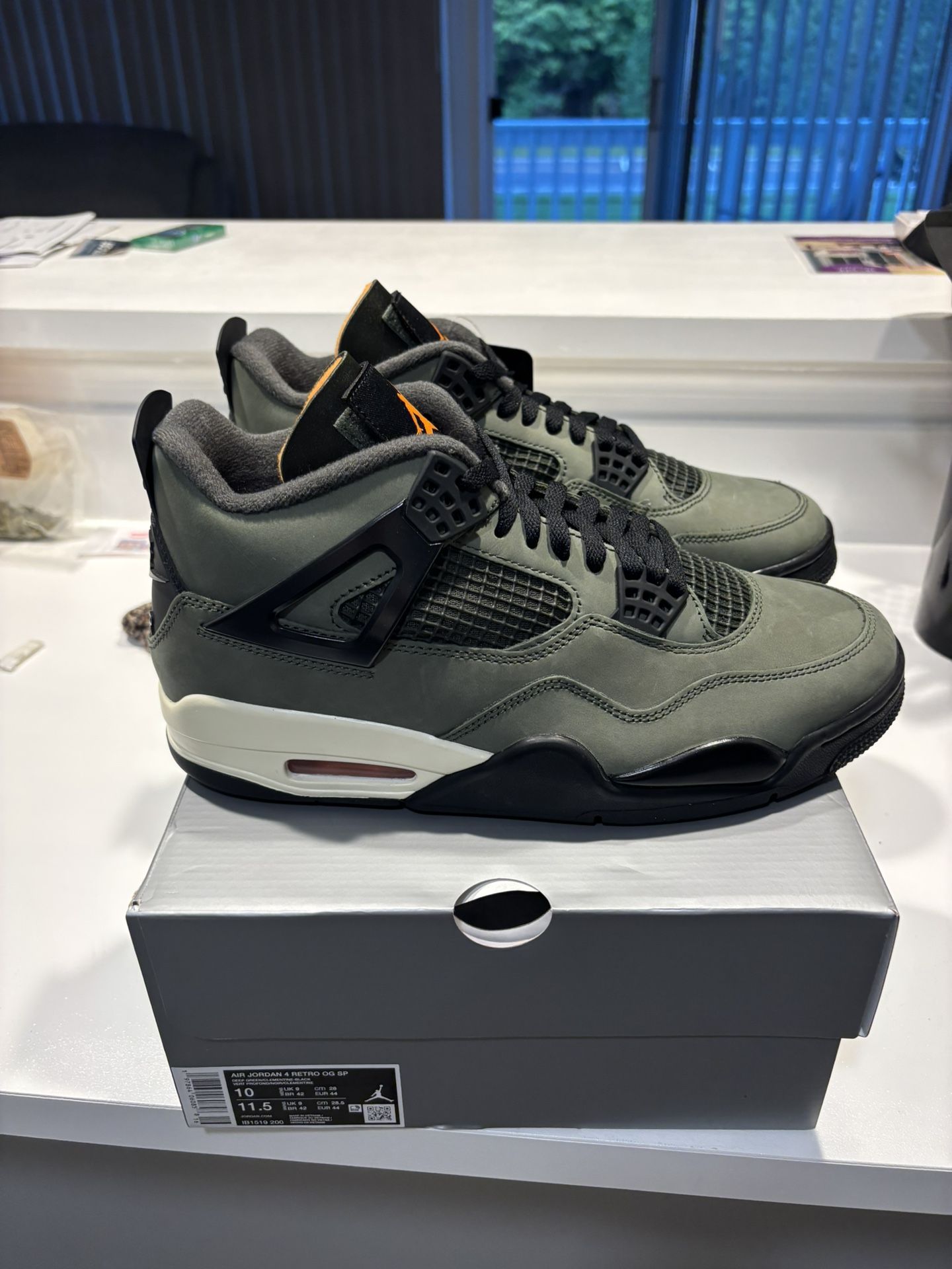 Undefeated Jordan 4