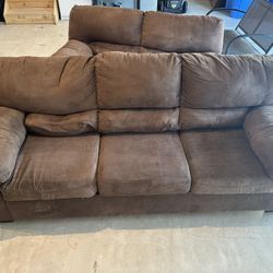 Couch & Loveseat 