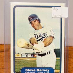 Steve Garvey 1982 Fleer #5 Dodgers Ex Condition 