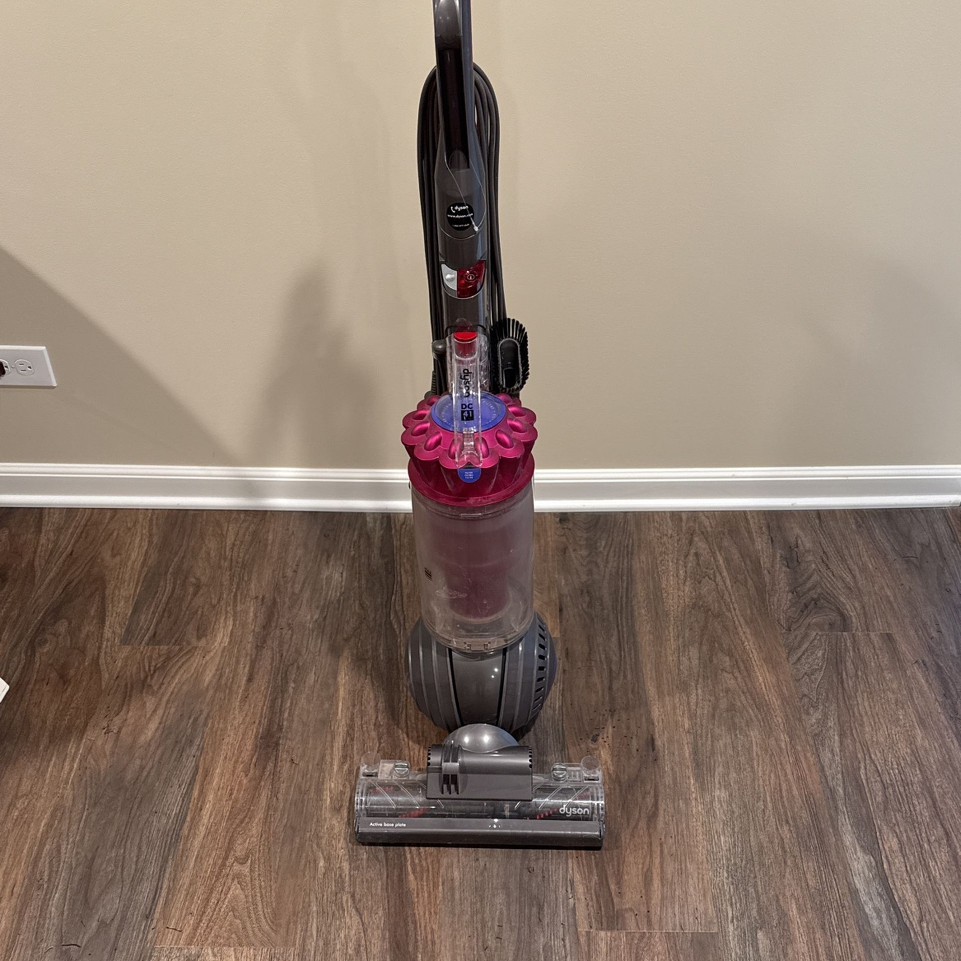 Vacuum Dyson DC41