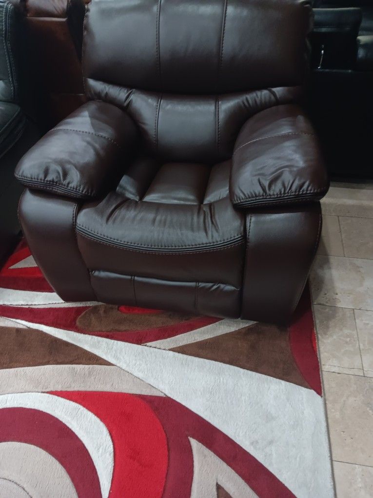 *Now Available!!!* Stunning Leather Reclining Chairs Now...