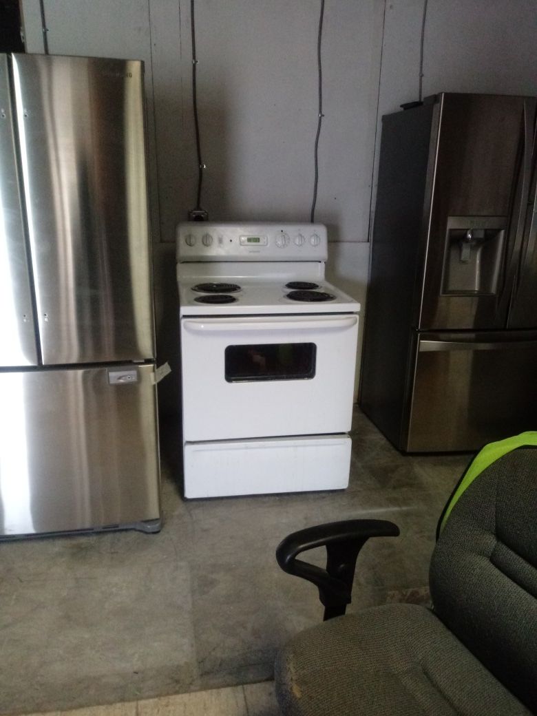 Hotpoint electric stove