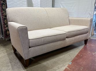 FLEXSTEEL Digby 70″ Cream 2-Cushion Sofa
