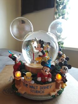 Walt Disney world studios music box lighted