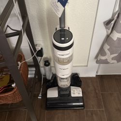 Vacuum/mop