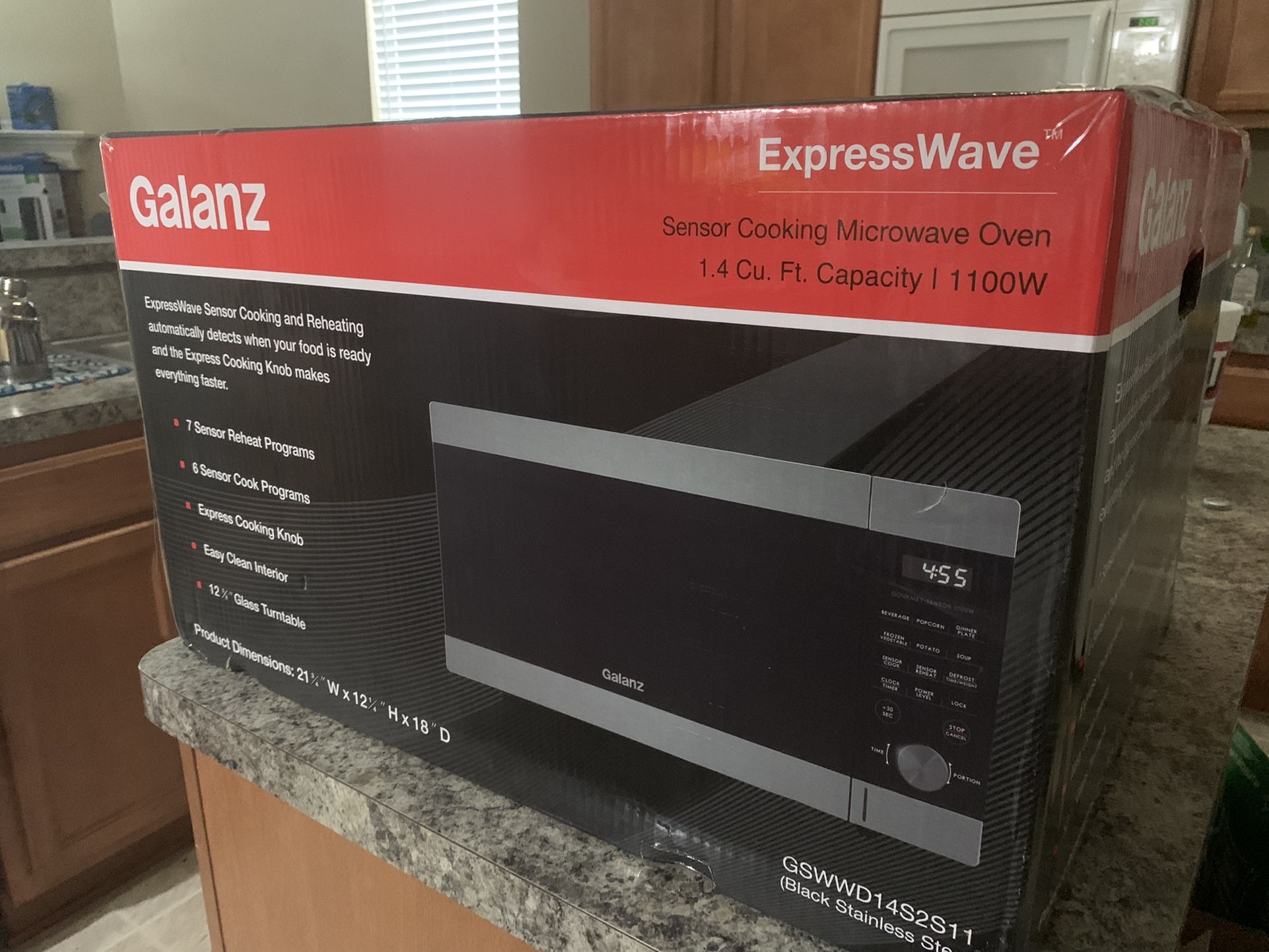 1.4 Cu. Ft. 1100 W Galanz Microwaves