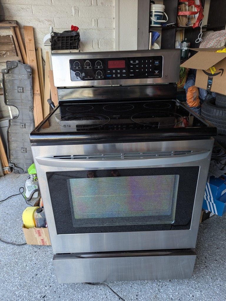 LG Glass Cooktop Range And Oven