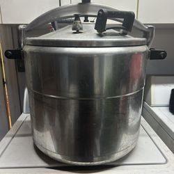 Commercial Kitchen Pressure Cooker 
