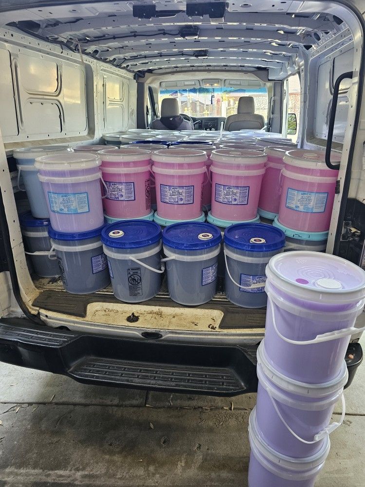 LAUNDRY LIQUID SOAP & SOFTENER 