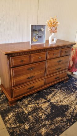 BASSETT DRESSER